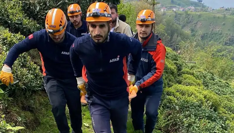 Teleferik Teline Takılan Genç, Yaşam Mücadelesini Kaybetti