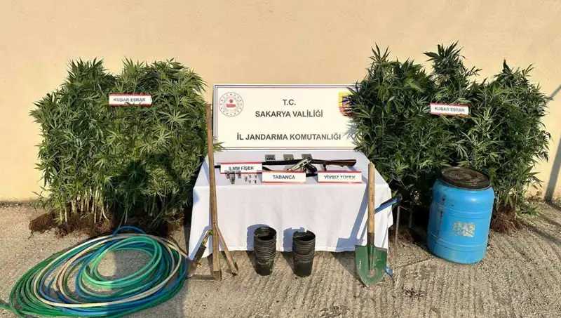 Sakarya'da Uyuşturucu Operasyonu: Bir Tüccar Suçüstü Yakalandı