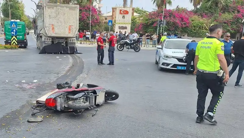 Mersin'de Dehşet Anları: Feci Kaza, Bir Ölü Bir Yaralı!