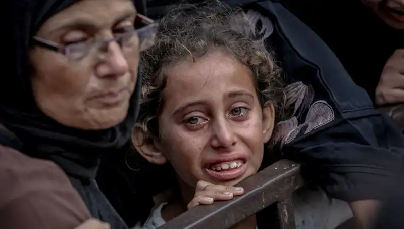 Gazze'de Açlık Krizi: İsrail Askeri Tarafından Gömülen Yemekler Ne Anlama Geliyor?