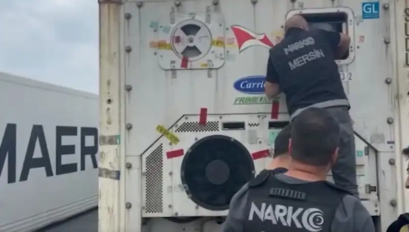 Mersin'de Büyük Uyuşturucu Operasyonu: 5 Kişi Yakalandı