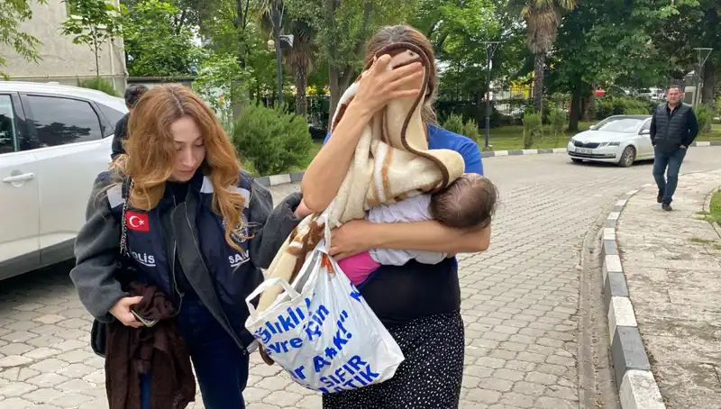 Evlerden Hırsızlık Yapan Kadın Polisi Şaşırttı: İşte O Anlar!
