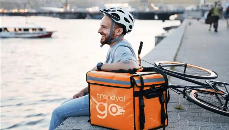 Uber, Trendyol Go'yu Satın Alarak Türkiye Pazarına Giriş Yapmayı Planlıyor