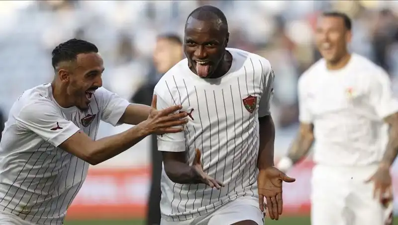 Süper Lig'de 36. Hafta Heyecanı Başlıyor: Takımlar Hedefe Kilitlendi!