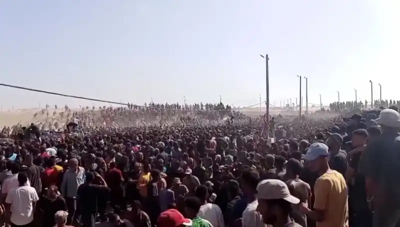 Filistin'de İnsani Yardım Bekleyenlere İsrail Saldırısı: 30 Can Kaybı