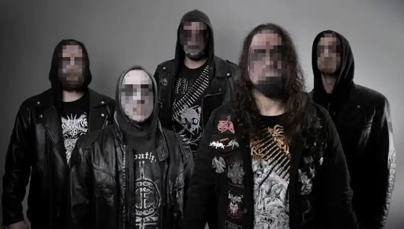 Rock Grubu Üyeleri Dini Değerlere Hakaretten Tutuklandı: Şok Edici Gelişmeler