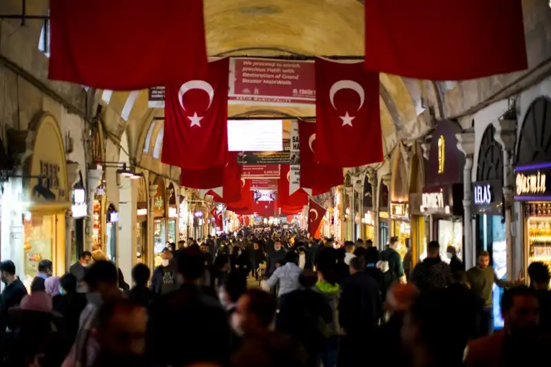 Kapalıçarşı'da Lüks Toplantılarda 100 Milyon Liralık Vurgun Yapıldı