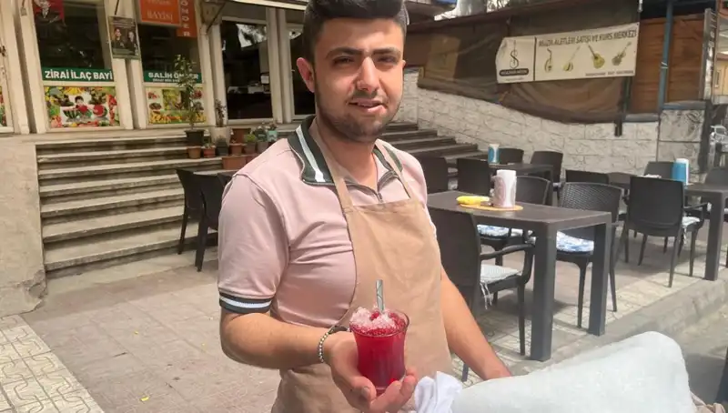 Haziran Sıcaklarında Dağ Zirvelerindeki Karın Büyüsü
