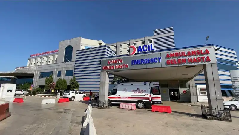 Zehirli Tavuk Skandalı: 225 İşçinin Sağlığına Kavuşması