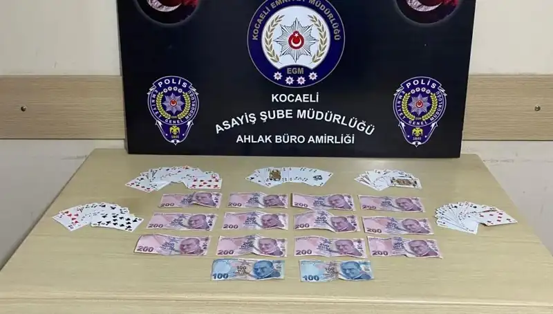 Kocaeli'de Kumar Baskınları: Kahvehanelerdeki Gizli Oyun Masaları Çökertildi