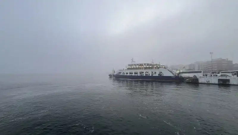 Yoğun Sis Çanakkale Boğazı’nı Transit Gemi Geçişine Kapatma Kararı Aldırdı